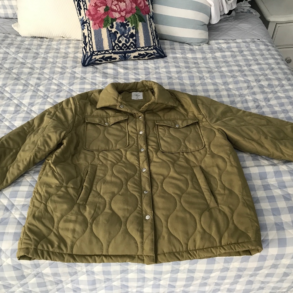 Light weight jacket